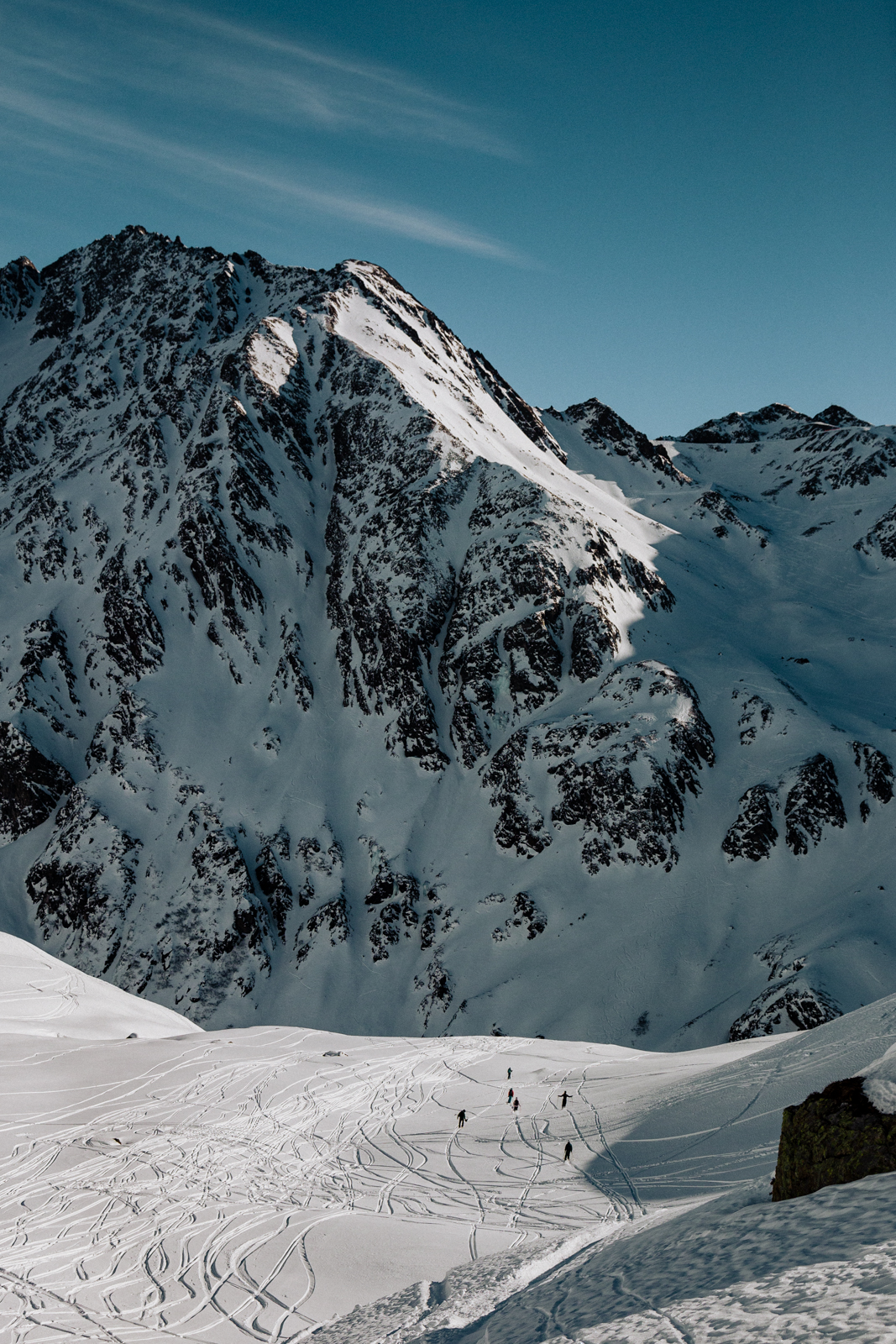 Freeride Skiing Techniques with Tatum Monod for Women